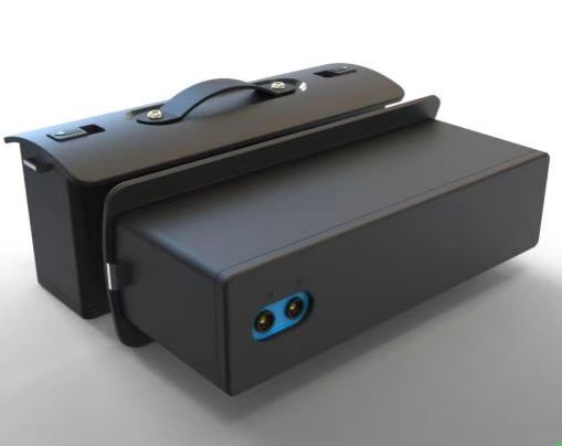 水上救援机器人电池